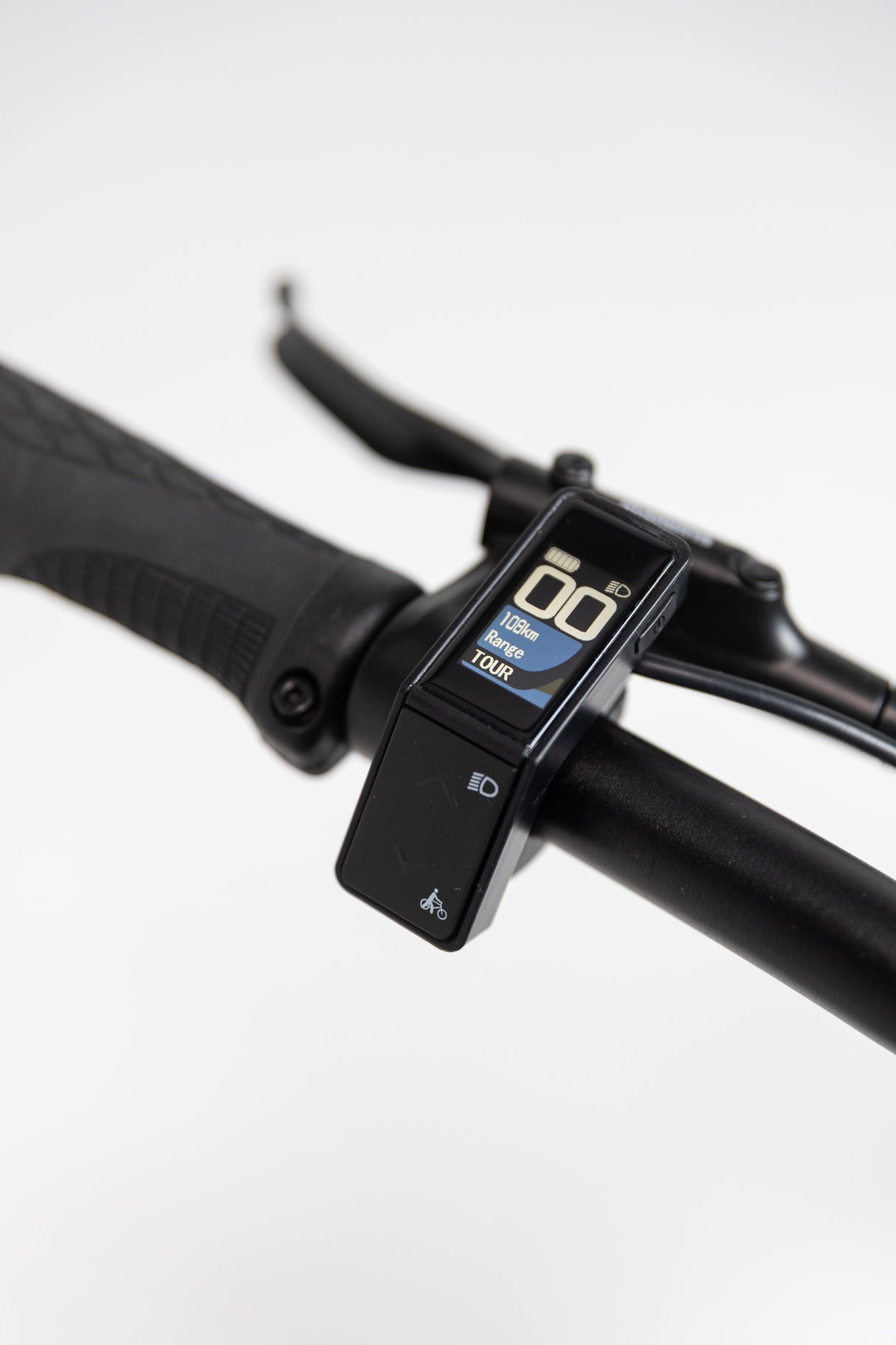 Sleek Black Surge Electric Commuter Bike: 90km Range, Carbon Drive, Lightweight Urban Ride