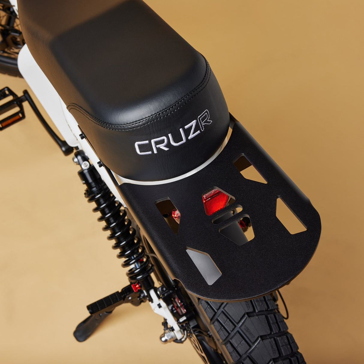 https://cdn.shopify.com/s/files/1/0731/3267/1295/files/Cruzr_Apr25_1x1LRFeatures_030.jpg?v=1746096750