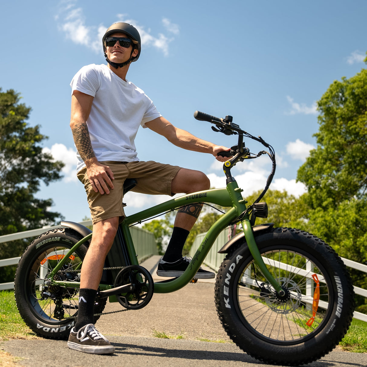 Original Stubbie Fat Tyre Electric Cruiser Bike: Samsung Battery, Shimano Gears, Aluminium Frame