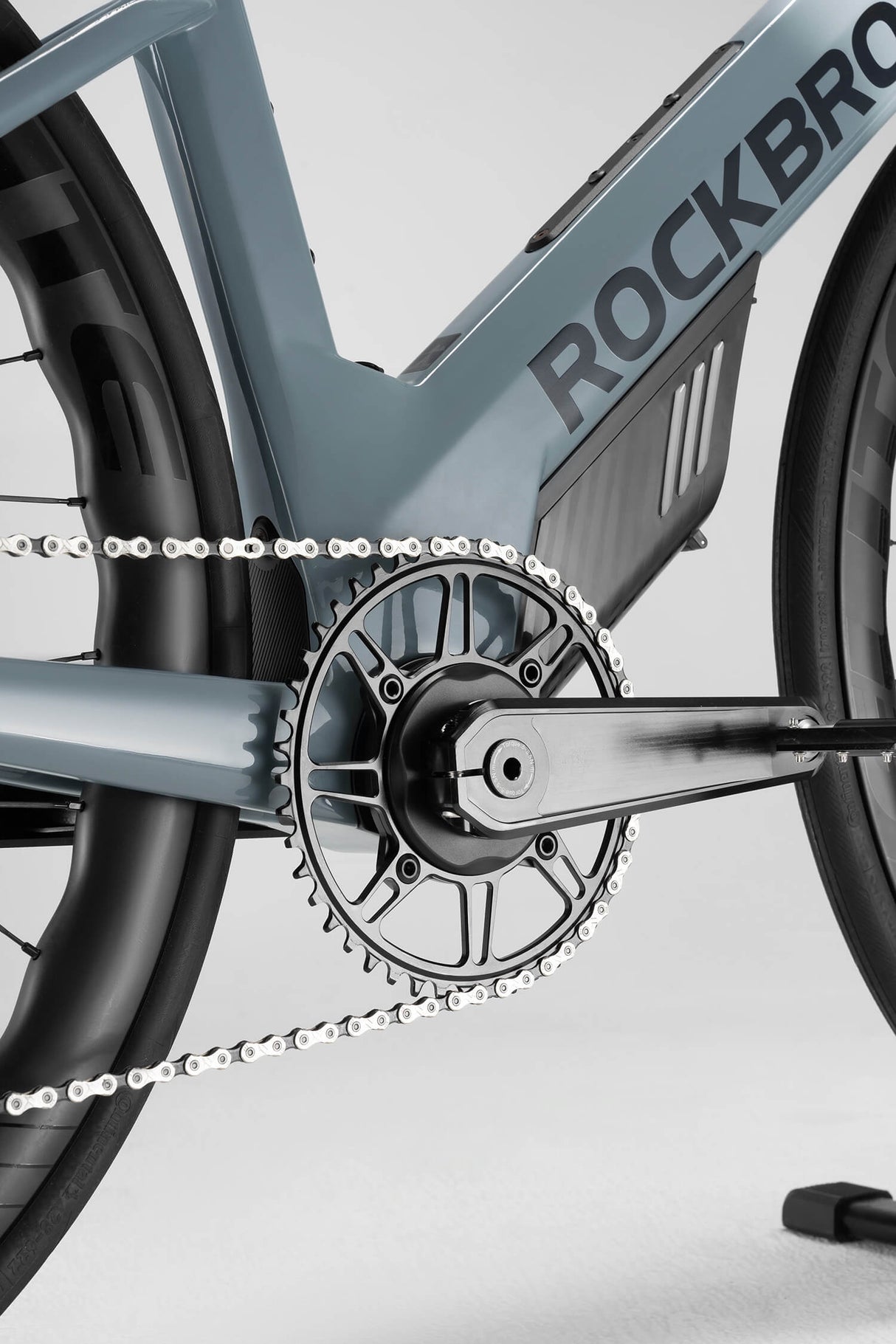 ROCKBROS FTR Lithium-Ion Electric City Commuter Bike 700C Wheel E-Bike
