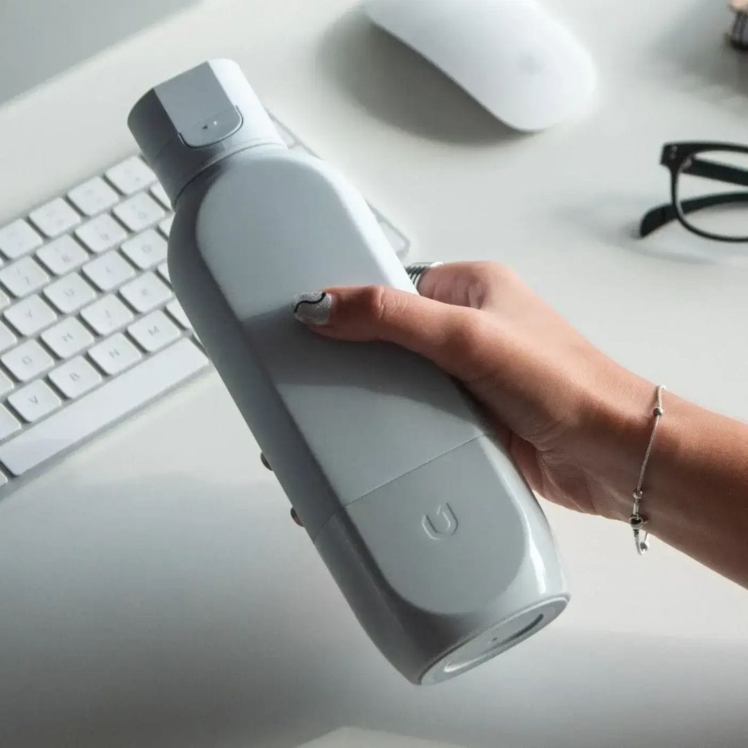 Unit1 Commuter Hydration Bottle: 580ml BPA-Free, One-Hand Cap, Silicone Grip